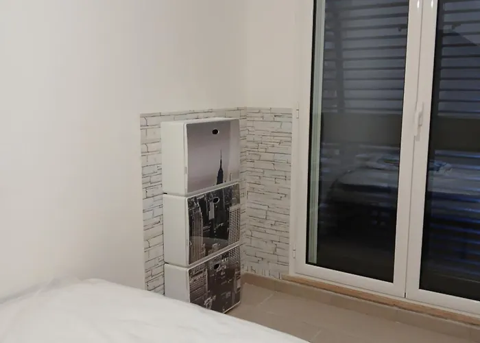 Villaggio Riva Azzurra 公寓式酒店 波利科罗